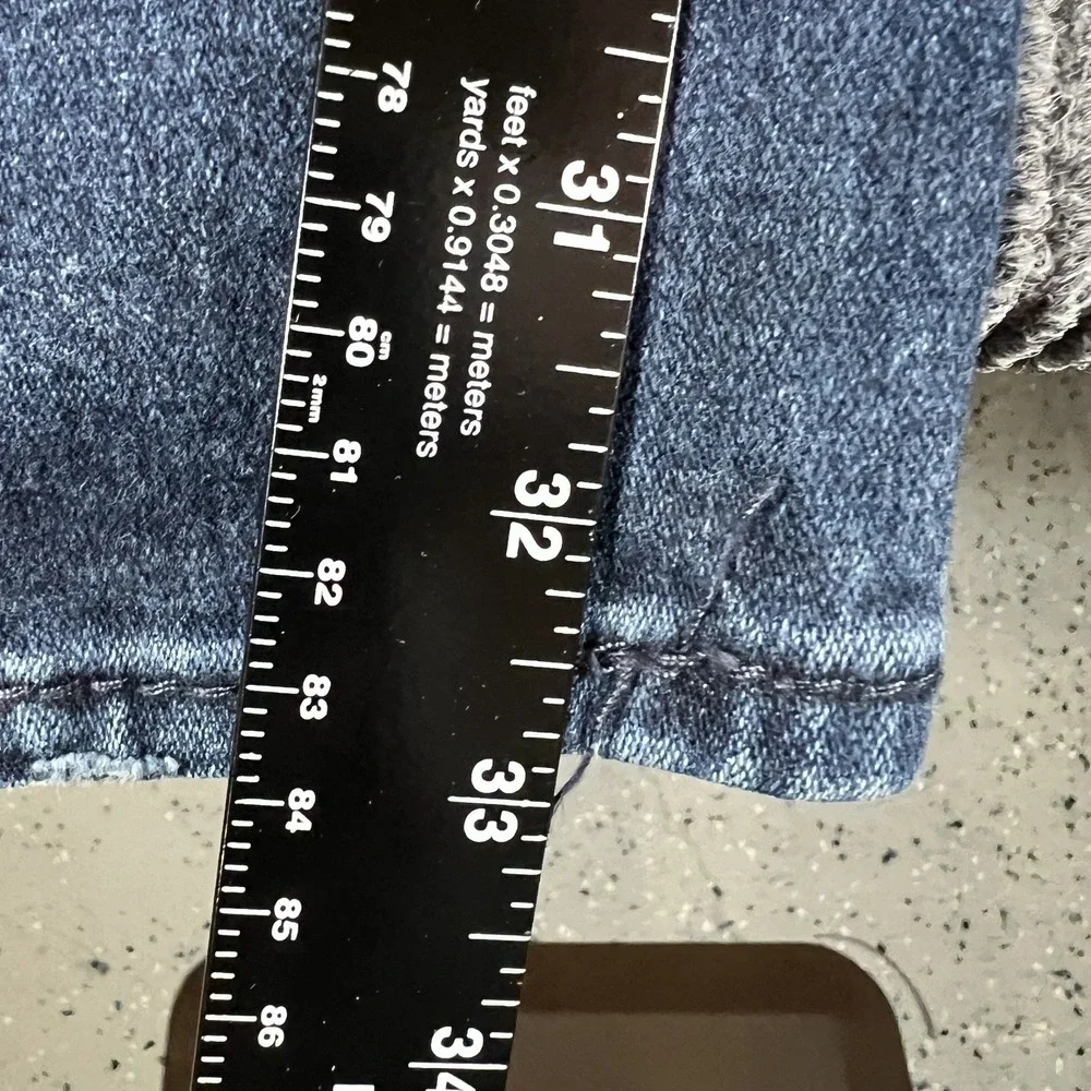 True Religion Rocco Jeans Mens 40 Distressed Relaxed Skinny‎ Big T Flap Pocket
